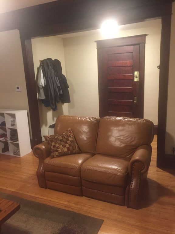 $650 / 4br - Looking for an awesome new roommate! September 1st