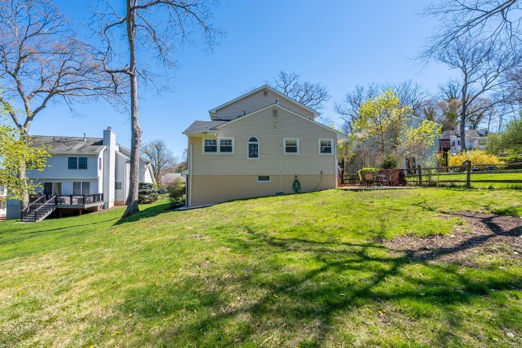 Fantastic Custom Lakeview Home Overlooking Watchung Lake