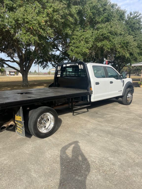 2019 Ford F550 XL Flatbed Truck For Sale in Port Allen, Louisiana 70767