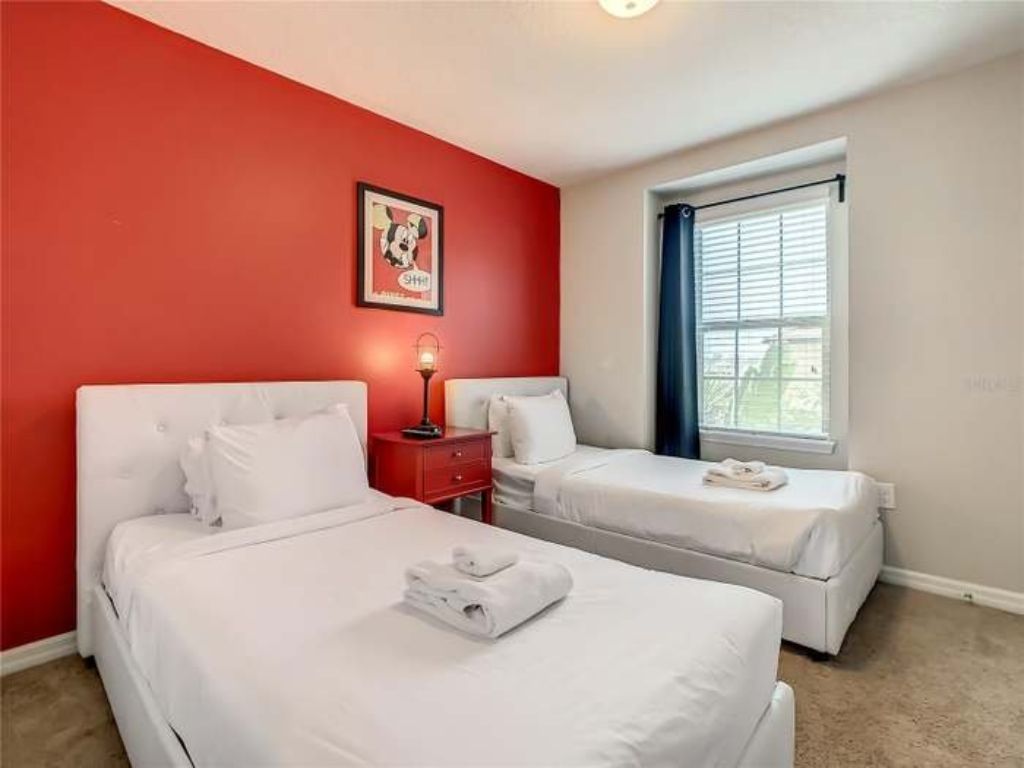 Furnished 4B 3B TownHm. Pool. Gated Community