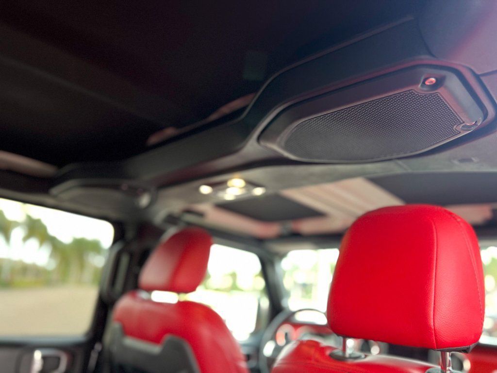 2021 JEEP Wrangler Rubicon