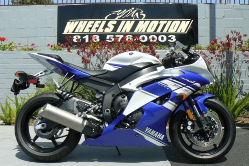 2012 YAMAHA R6