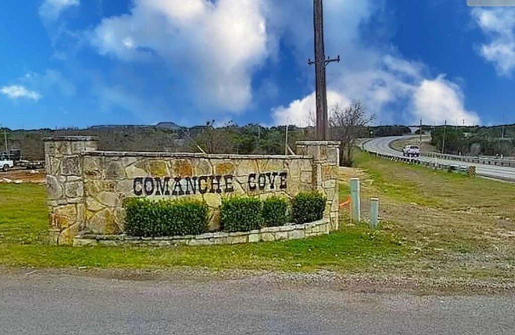 Land Heaven: Find Your Peace of Mind in Comanche Cove - 913 Guadalupe River Dr Granbury TX 76048