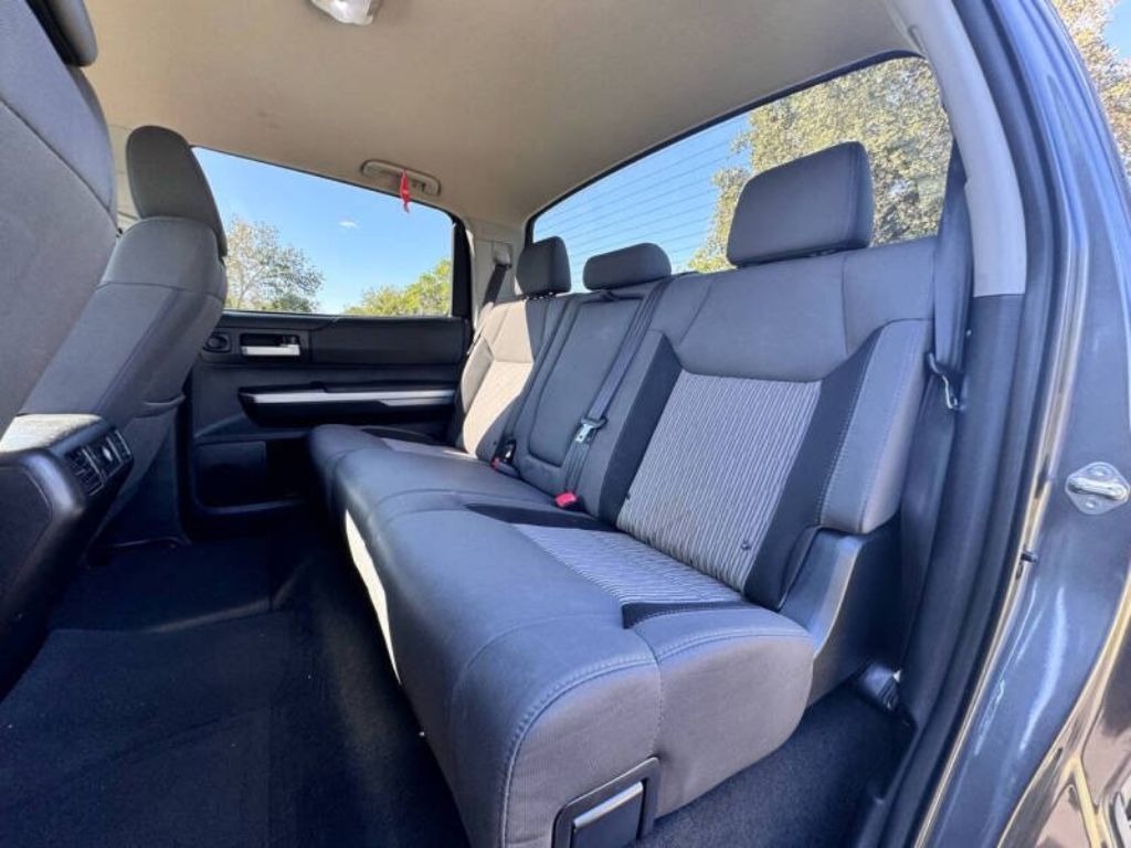 2015 Toyota Tundra SR5 4.6L V8 CrewMax 2WD