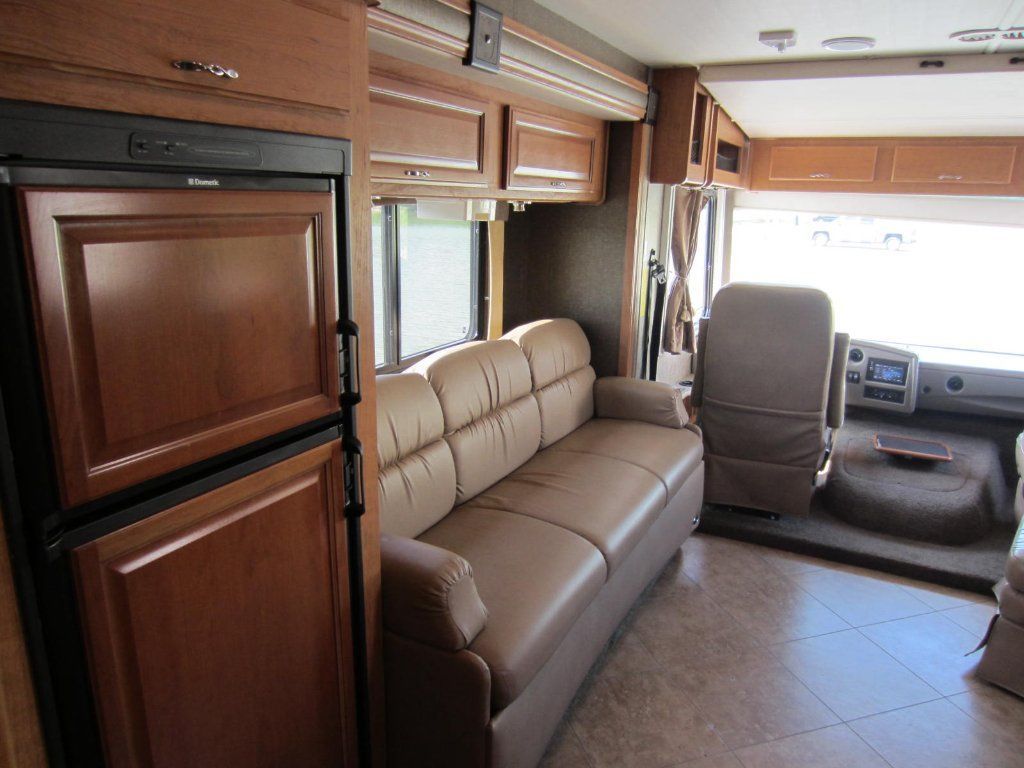 2015 Fleetwood Storm 30L