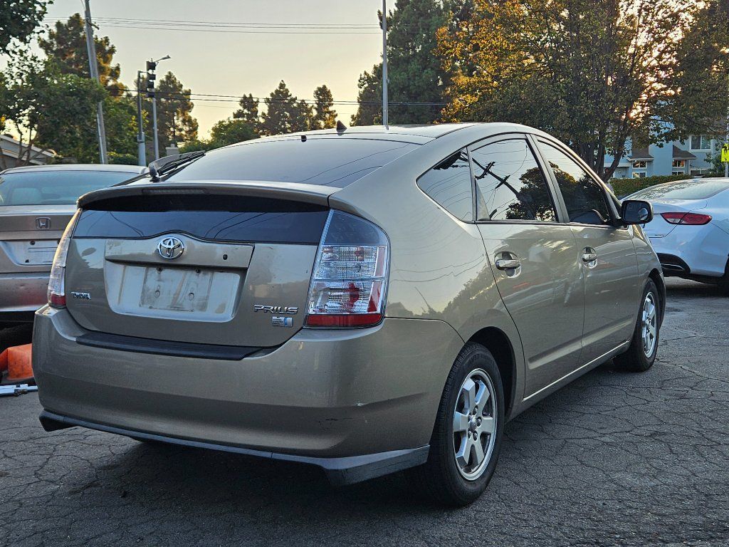 2005 Toyota Prius Hatchback 4D