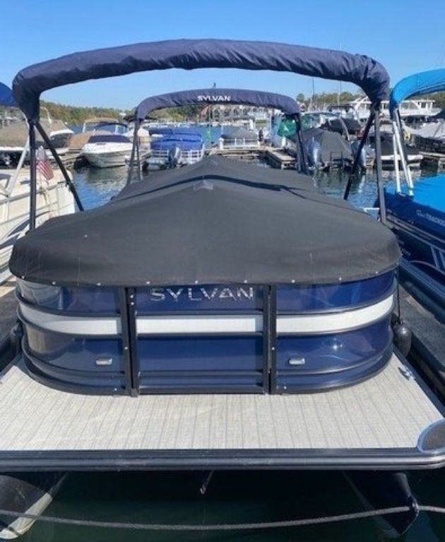 2019 Sylvan 8524 Mirage