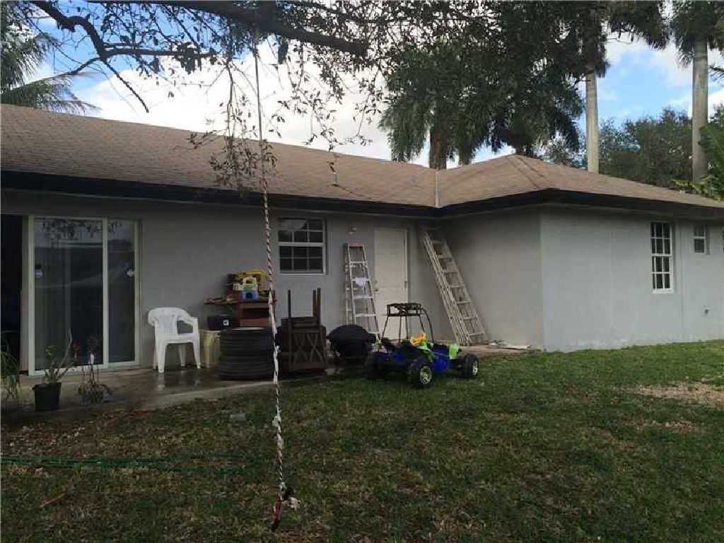 BE AT PEACE W/ THIS GREAT HOME IN QUIET NEIGHBORHOOD!!!