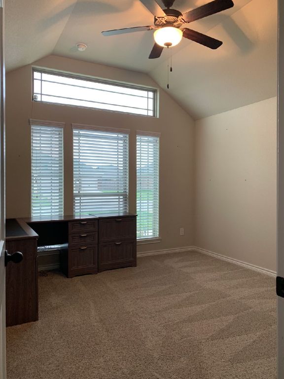 Room for rent with full access to bathroom.