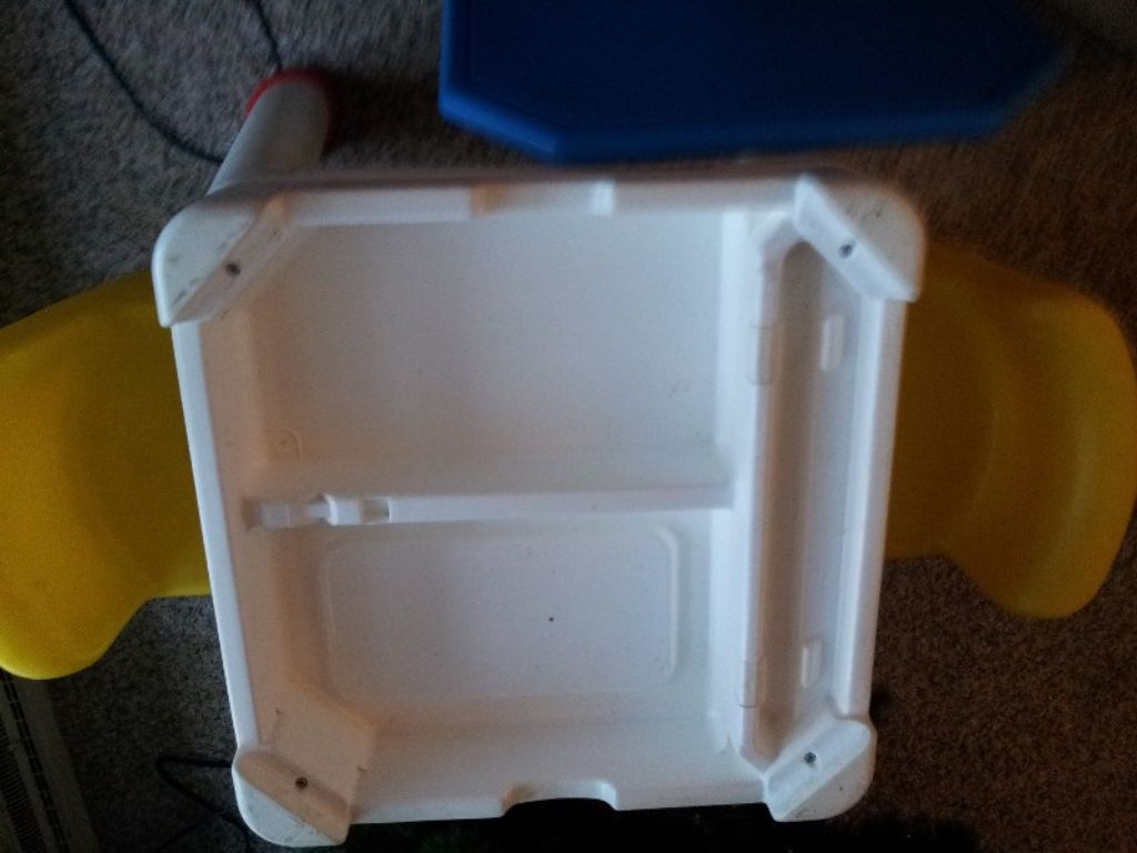 Lego Play Table w/2 chairs