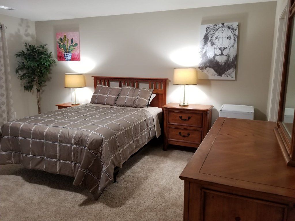 Gorgeous Rooms Available Now!!!