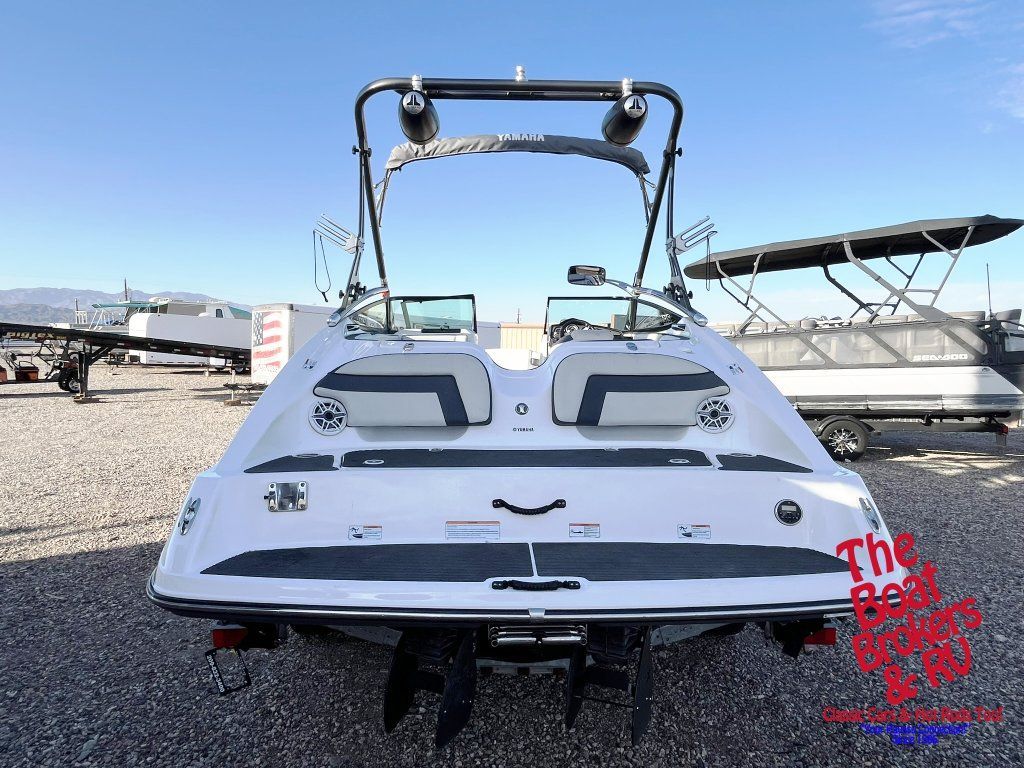 2014 YAMAHA SX212 JET BOAT
