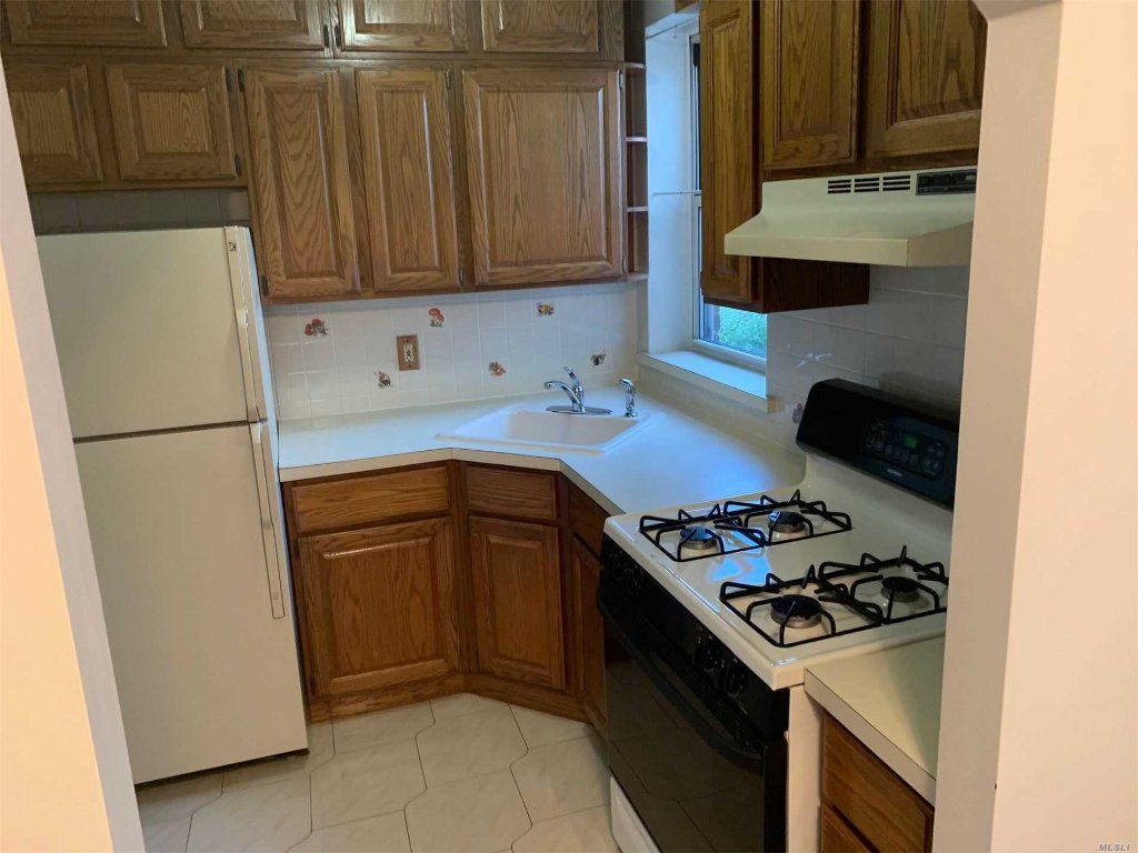 (ID#:1395883) Auburndale Sunny 2 Bedroom Apartment For Rent