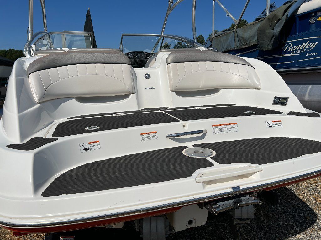 2007 Yamaha AR 230 H)