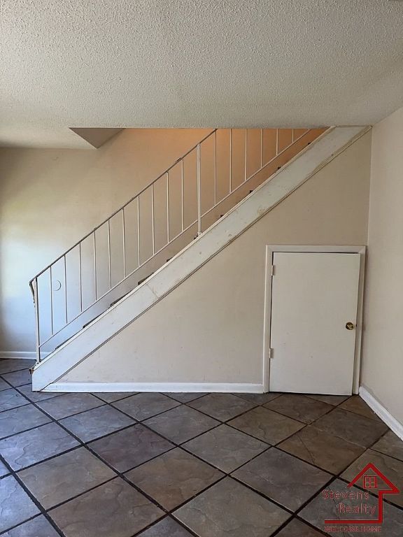 $125 off first months rent!! Effortless Comfort and Modern Sanctuary