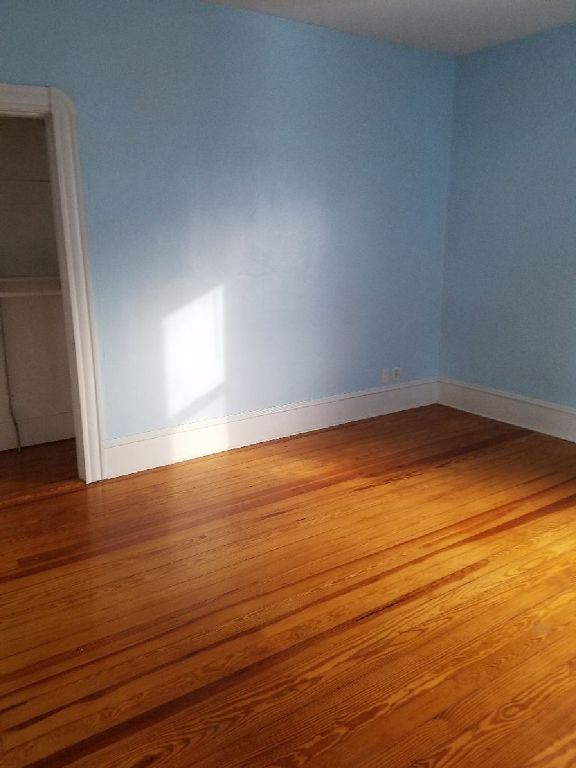 Apartment for rent – 3BR, 1BA