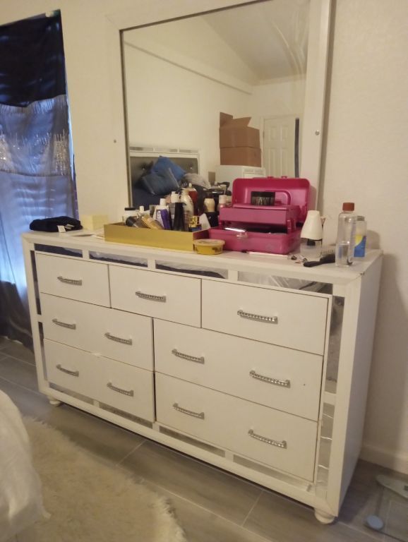 Yard sale furnitures tomorrow 7am9pm Wellington Yard/Garage Sales