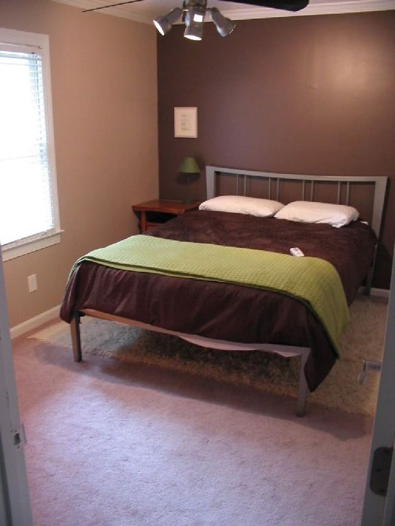 Bedroom with all utilities included (Charlotte, NC - N.Tryon and I-485/University)