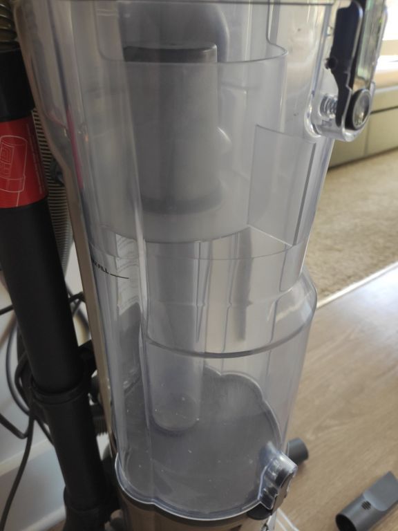 Shark Navigator DLX vacuum cleaner