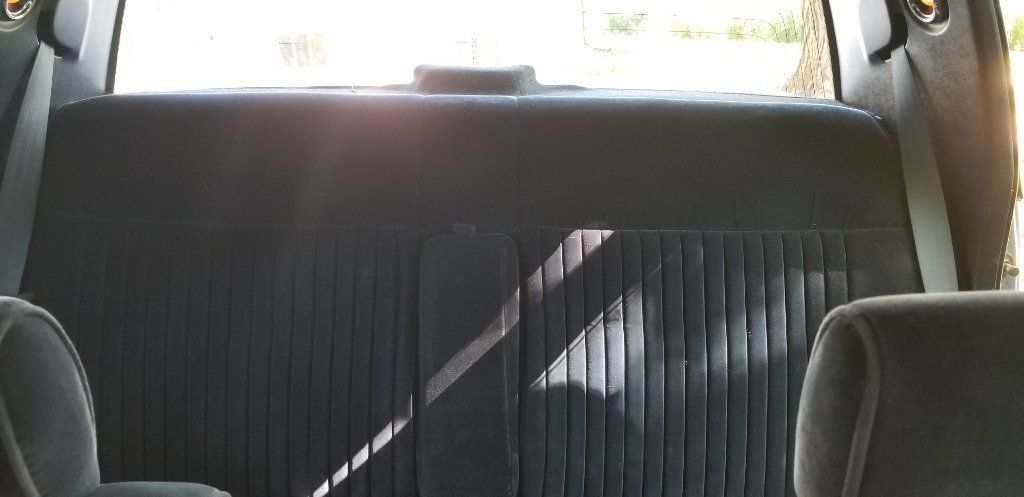 1991 Chrysler New Yorker Salon