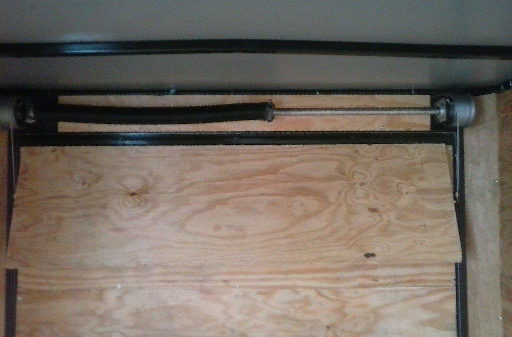 6x12 Enclosed Cargo Trailer V nose W ramp