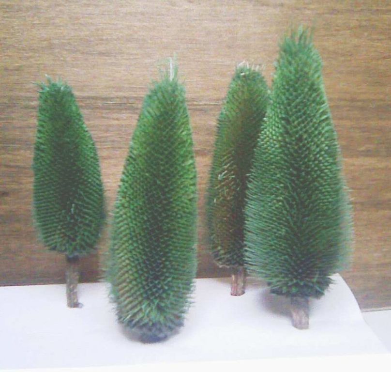 HO MODEL RAILROAD TREES