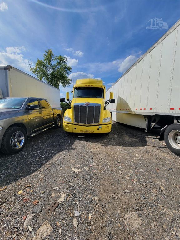 2017 Peterbilt 579 Semi Tractor For Sale In Philadelphia, Pennsylvania 19116