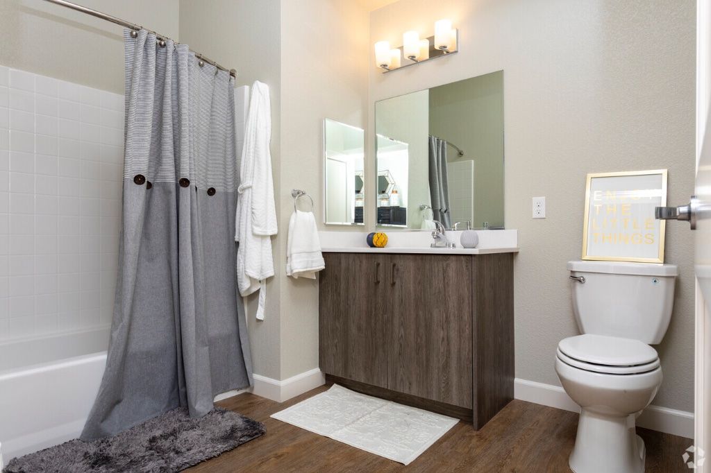 Apartment 2 bedroom 2 bath