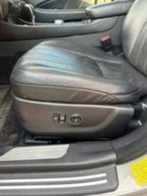 2011 Hyundai Equus Signature Sedan 4D