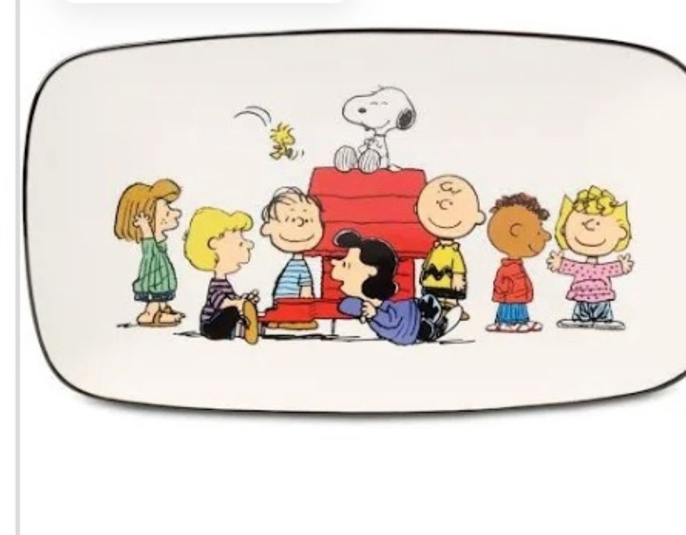 New!  Peanuts Charlie Brown Hors d’oeuvres Platters!  Layaway!