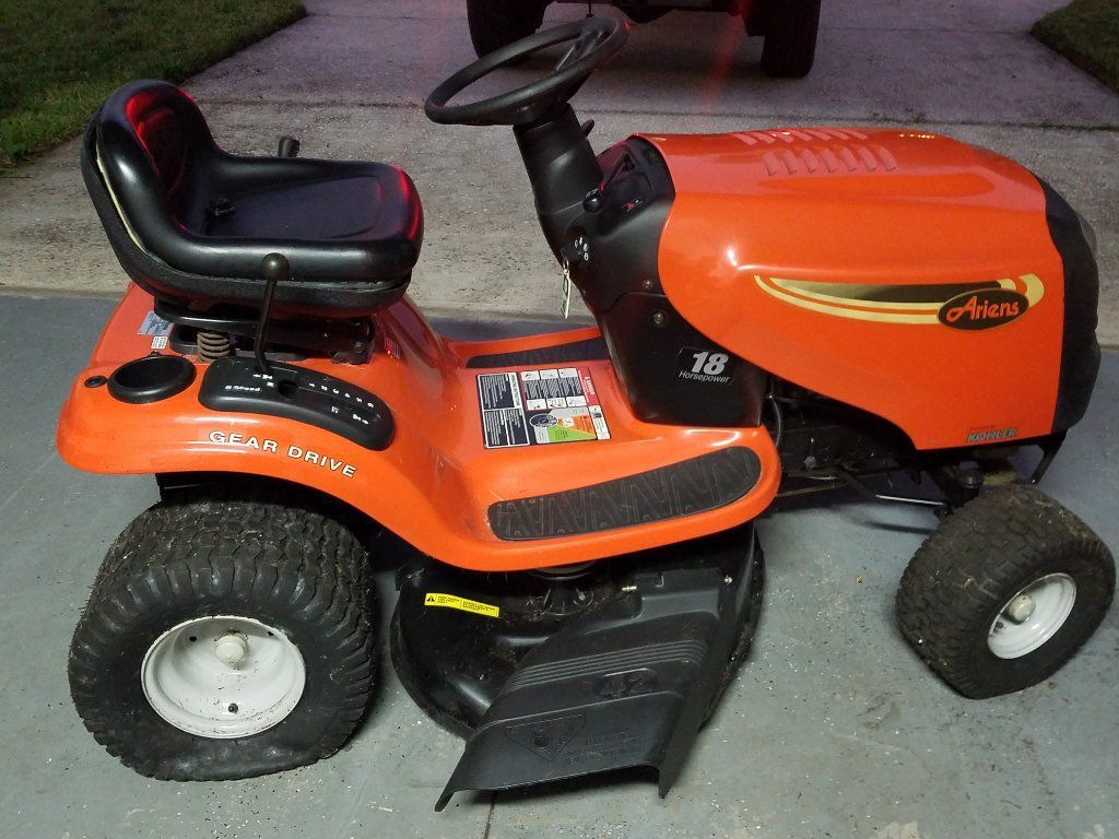 42" Gear Drive Tractor / Riding Lawnmower
