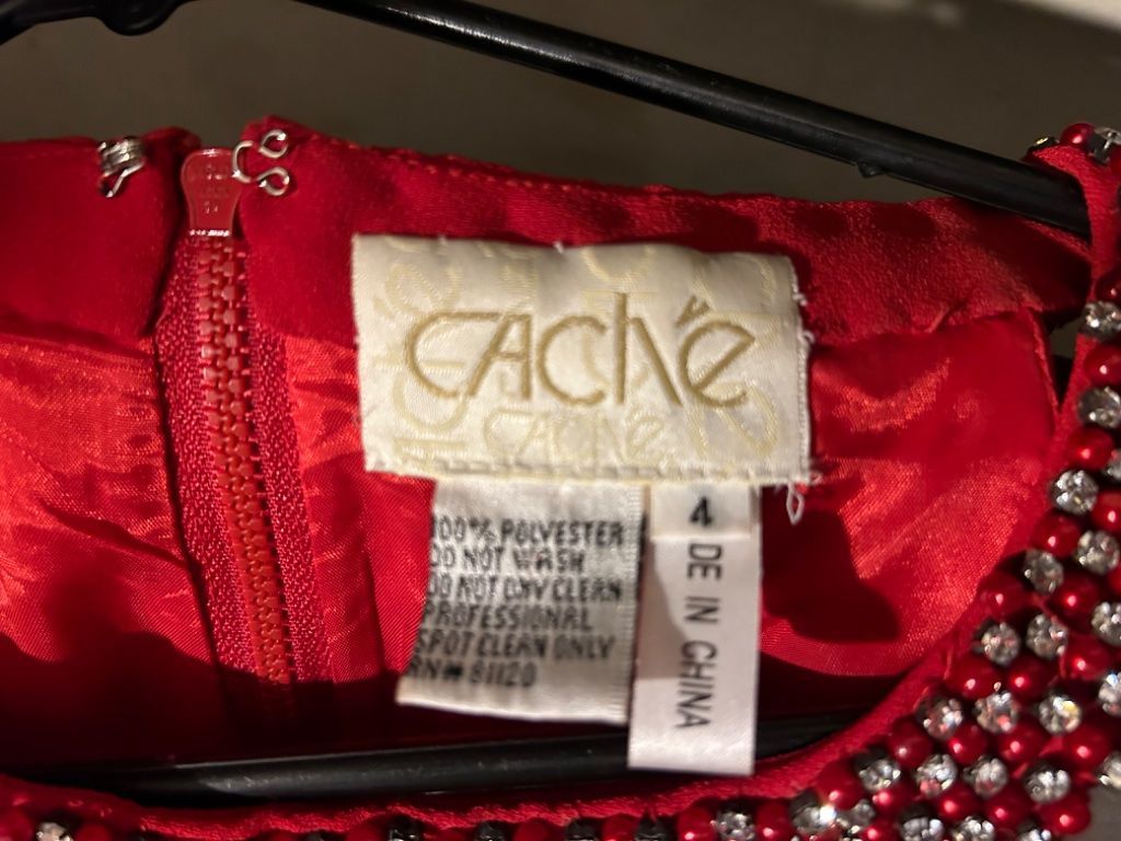 Beautiful size 4 stunning 2 piece red nice