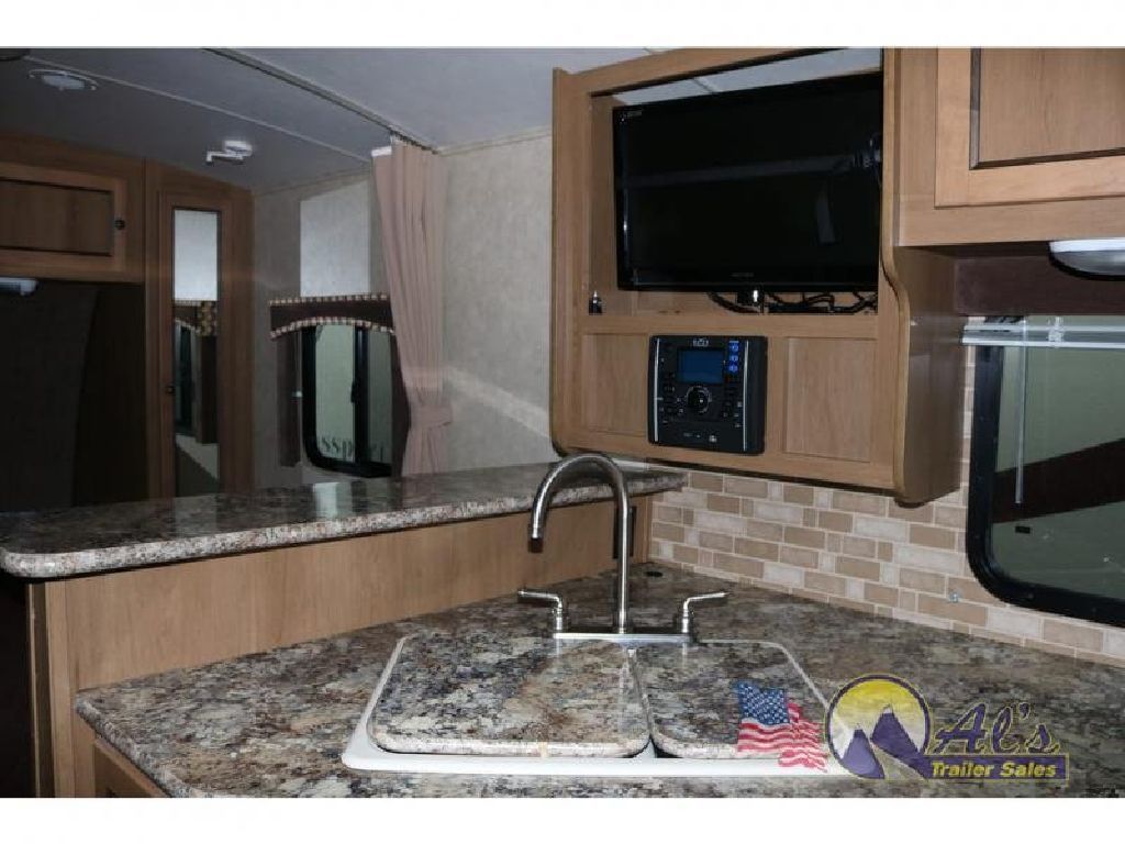 Used 2015 Cruiser Shadow Cruiser S-225RBS