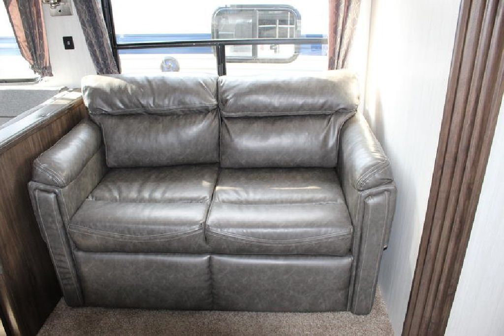 2019 Forest River Cherokee 274DBH