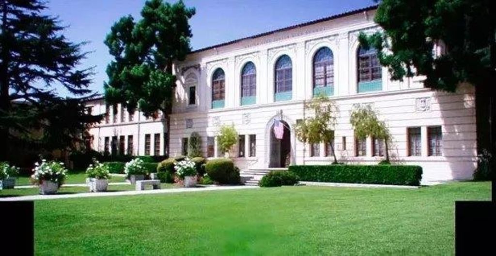 For Sale: 4311 Colfax Avenue 222 in Studio City for $425,000