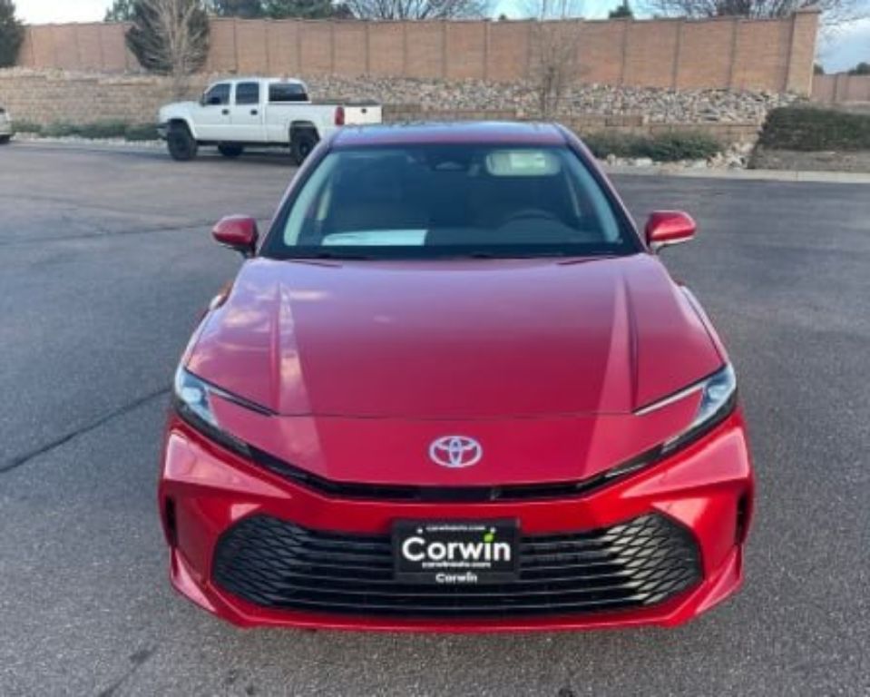 New 2025 Toyota Camry LE FWD Hybrid