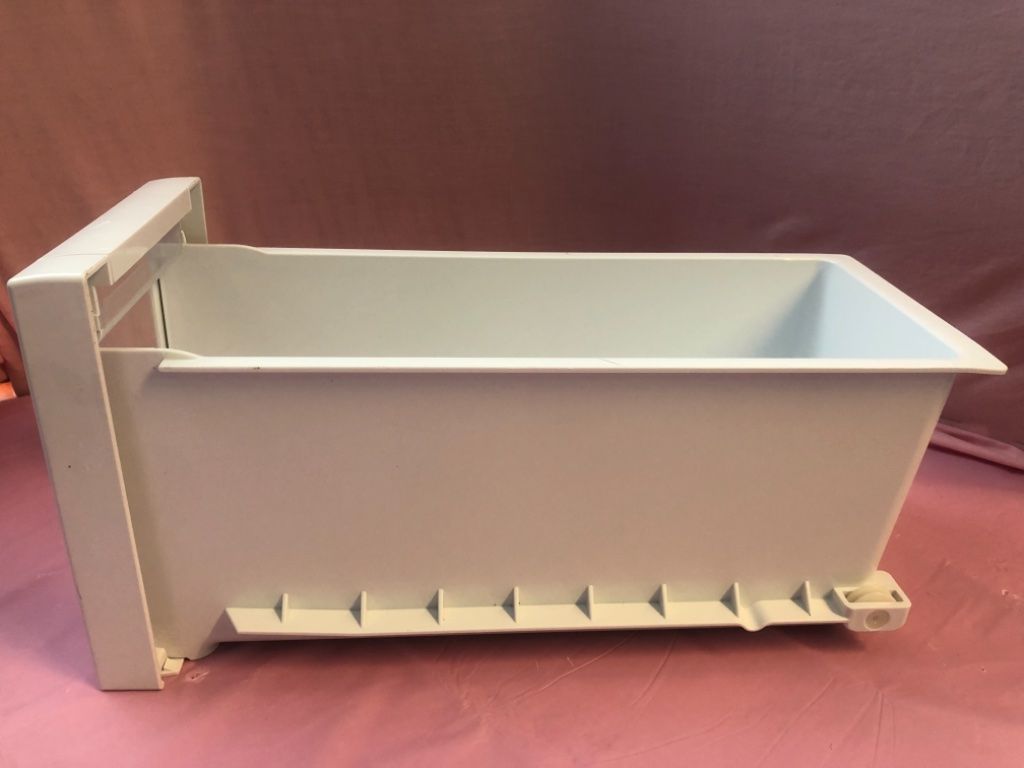 #1278 Whirlpool Refrigerator Center Crisper Drawer Part # W10387778 WPW10387778