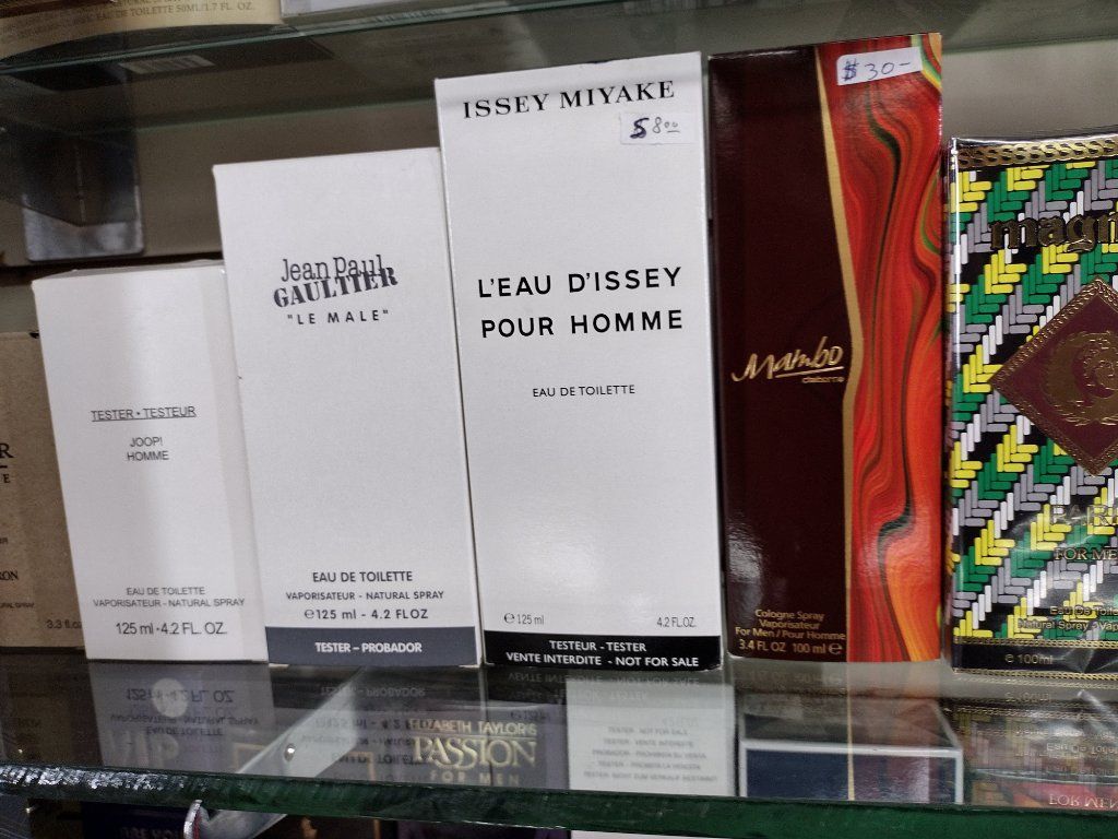 T W FLEA MARKET PAUL SEBASTIAN PASSION KENNETH COLE BLACK COLOGNE