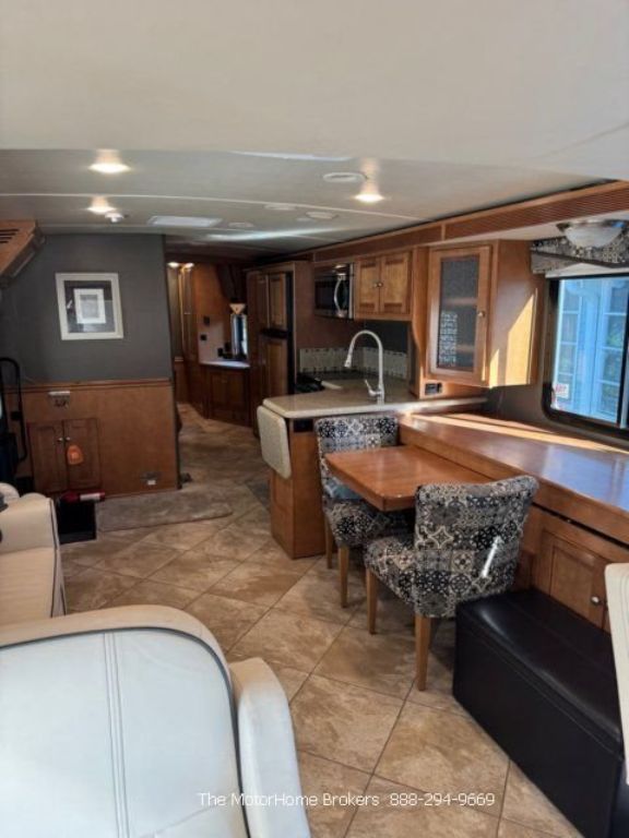 2019 Winnebago Sightser 33C **REDUCED**