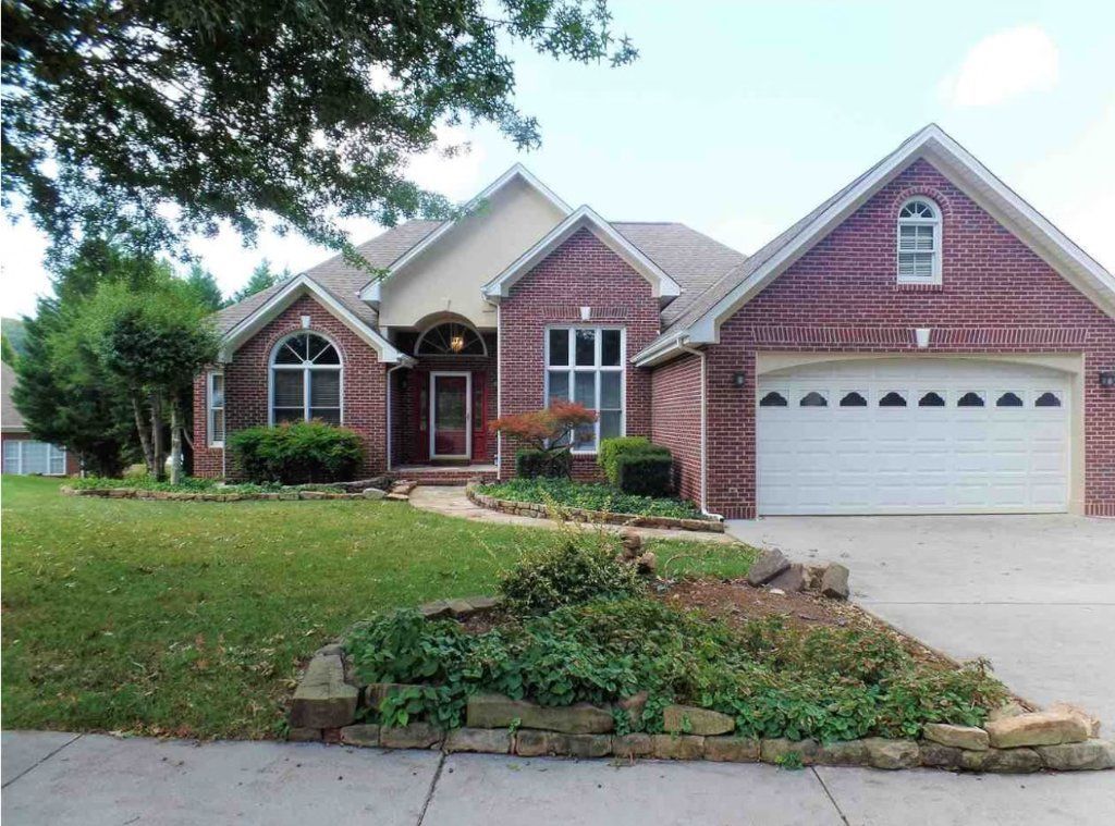 Free List of Pace Homes For Sale Under 600k!