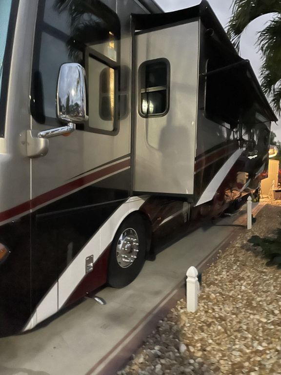 2022 Newmar Ventana 4037 Class A RV For Sale In Fort Myers, Florida 33905