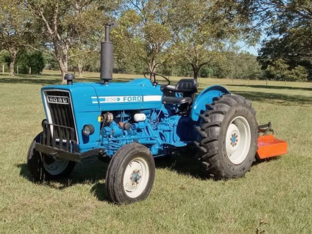 2910 Ford Tractor (1985)