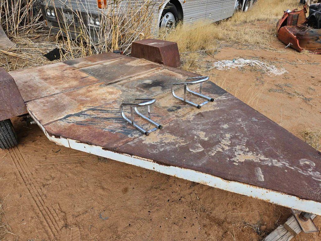 2-Bike Trailer with Wheel Chocks