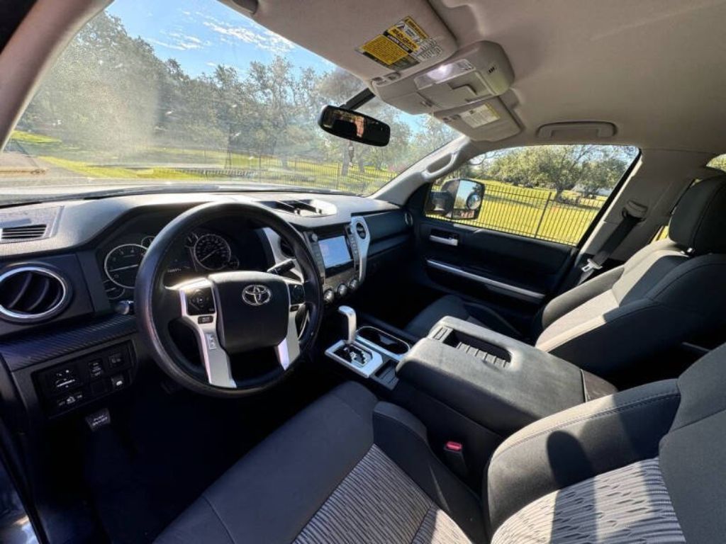 2015 Toyota Tundra SR5 4.6L V8 CrewMax 2WD