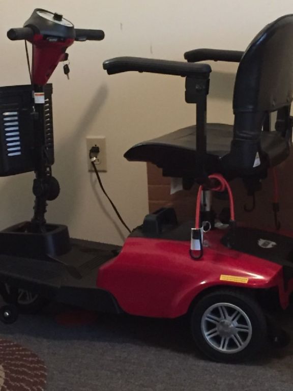 Mobility scooter bobcat 3 wheeler with tilt wheels