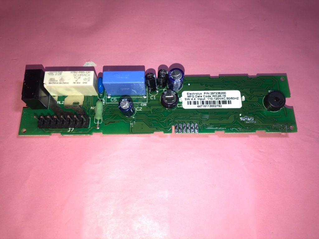 #1602 Frigidaire Refrigerator Freezer Control Module  Part # 297235200