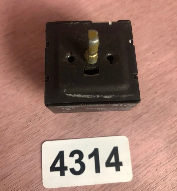 Amana Whirlpool Range Oven Burner Switch Part# 31319267010