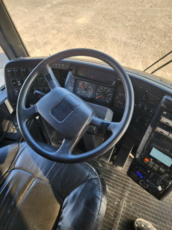 1999 Prevost H3 45 Entertainer Bus For Sale In Nashville, Tennessee