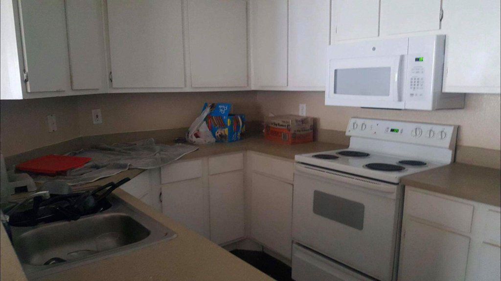 COLLEGE EDGE - $495/mo - 2BR 2BATH