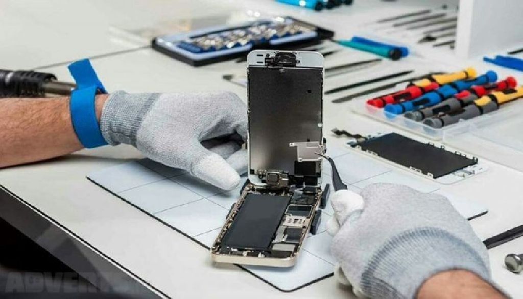 Mobile phone repair tips to save money